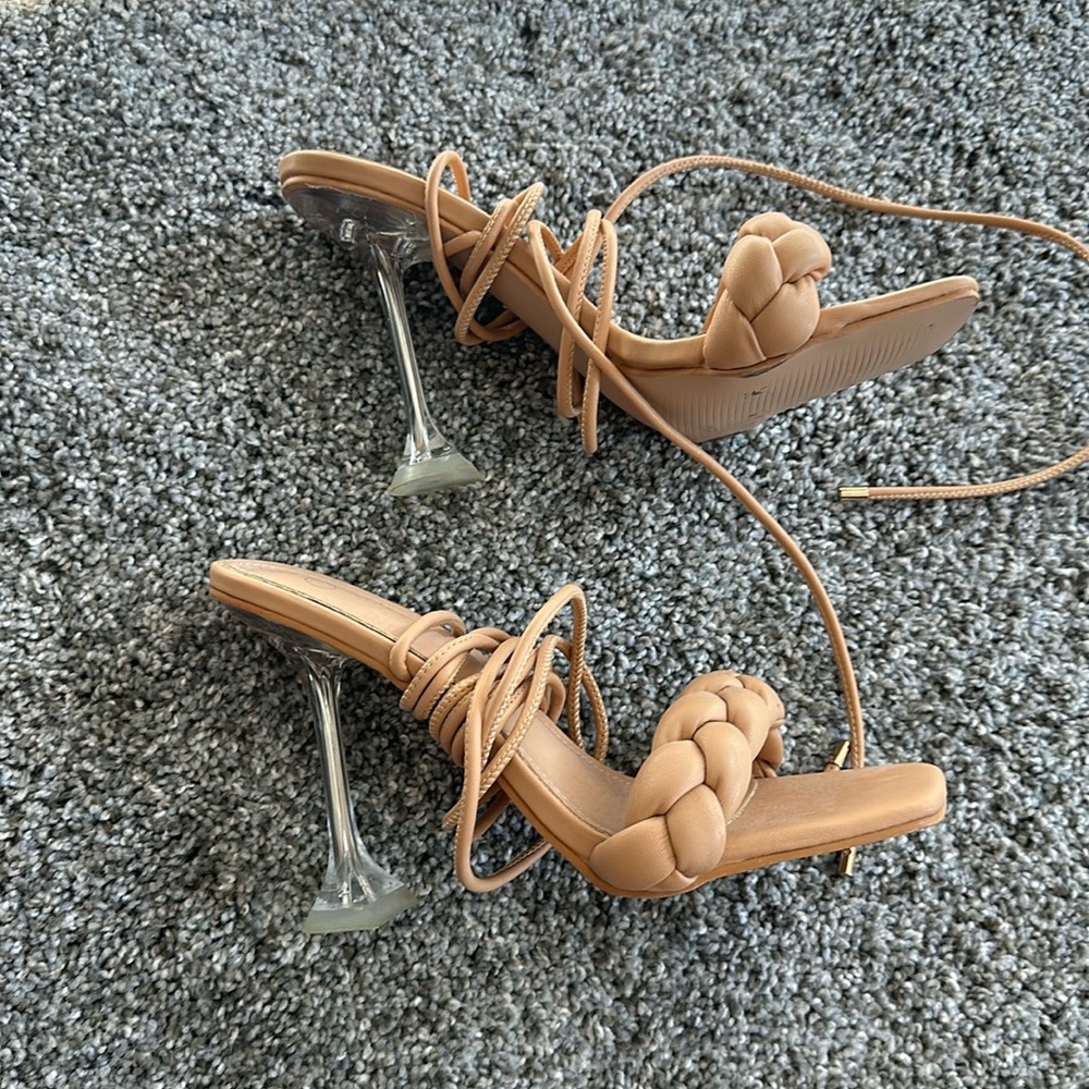 Shoes size 38 (7.5)